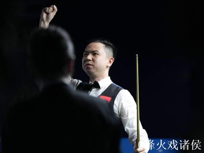斯诺克大师赛:吴宜泽、肖国栋晋级八强 斯诺克大师赛:吴宜泽、肖国栋晋级八强