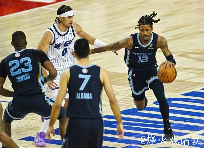 莫兰特回归砍24+13班凯罗16+8+9 灰熊伦敦赛力克魔术